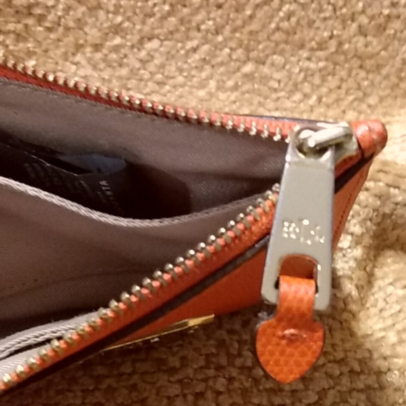 Ralph Lauren - Picture 3 of 5